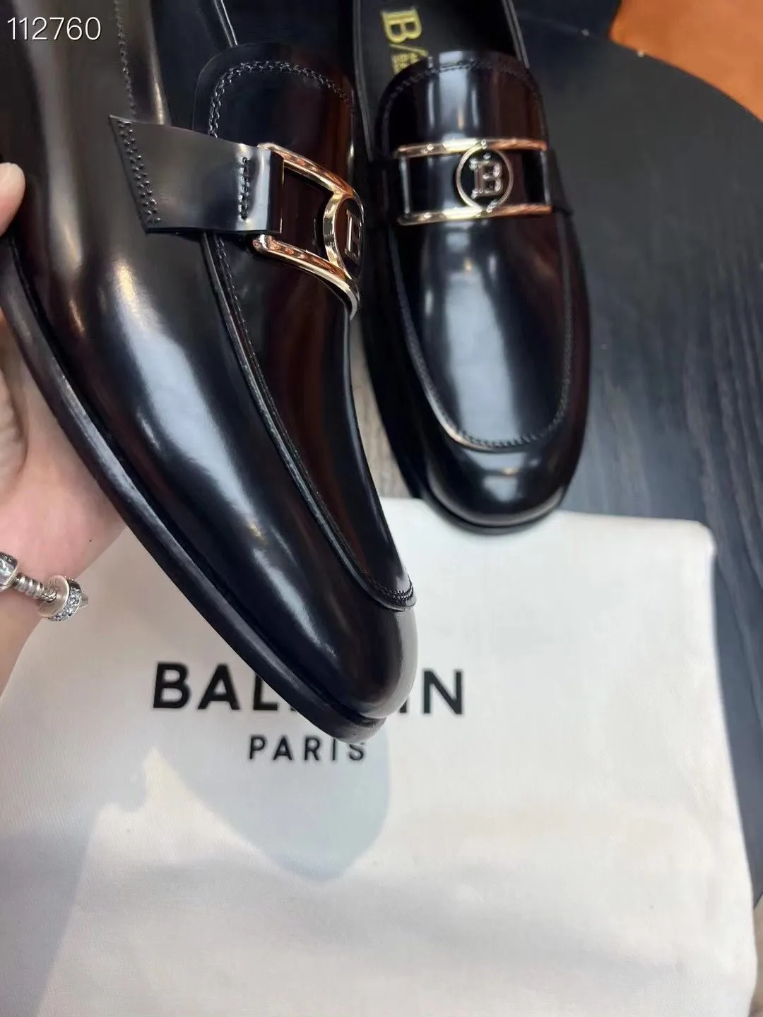 BALMAIN || B Logo Embellished Calf Leather Loafers For Men
