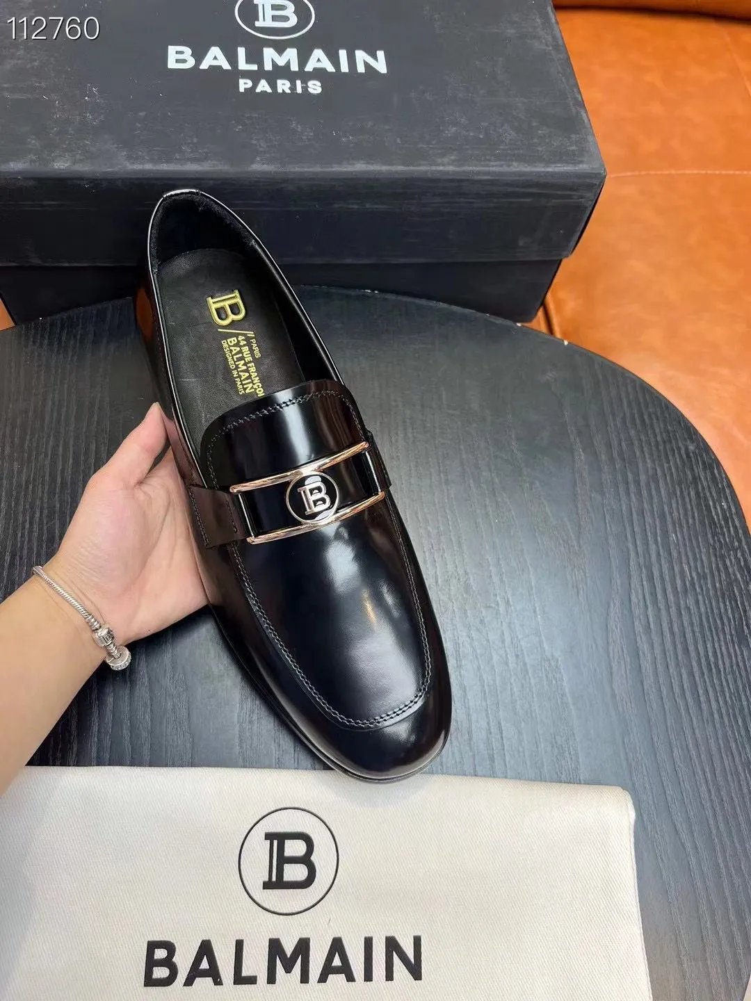 BALMAIN || B Logo Embellished Calf Leather Loafers For Men