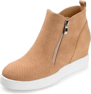 Journee Collection Women's Pennelope Sneaker