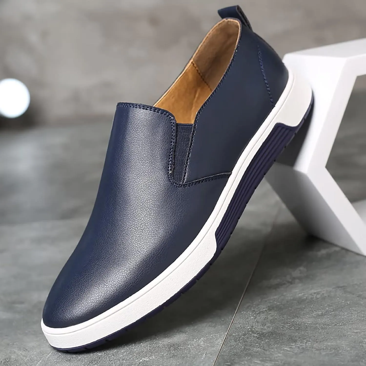 Men's Casual Oxford Shoes Lace-up Dress Shoes Comfortable Fashion Sneakers