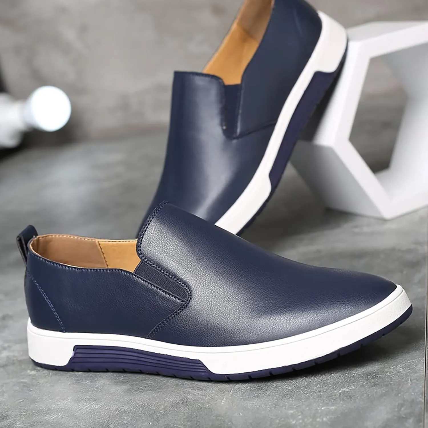 Men's Casual Oxford Shoes Lace-up Dress Shoes Comfortable Fashion Sneakers