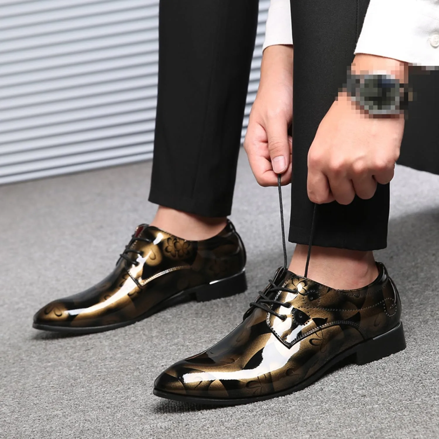 Men's Dress Shoes Fashion Floral Patent Leather Tuxedo Oxfords Formal Business Wedding Shoes Classic Suit Shoes