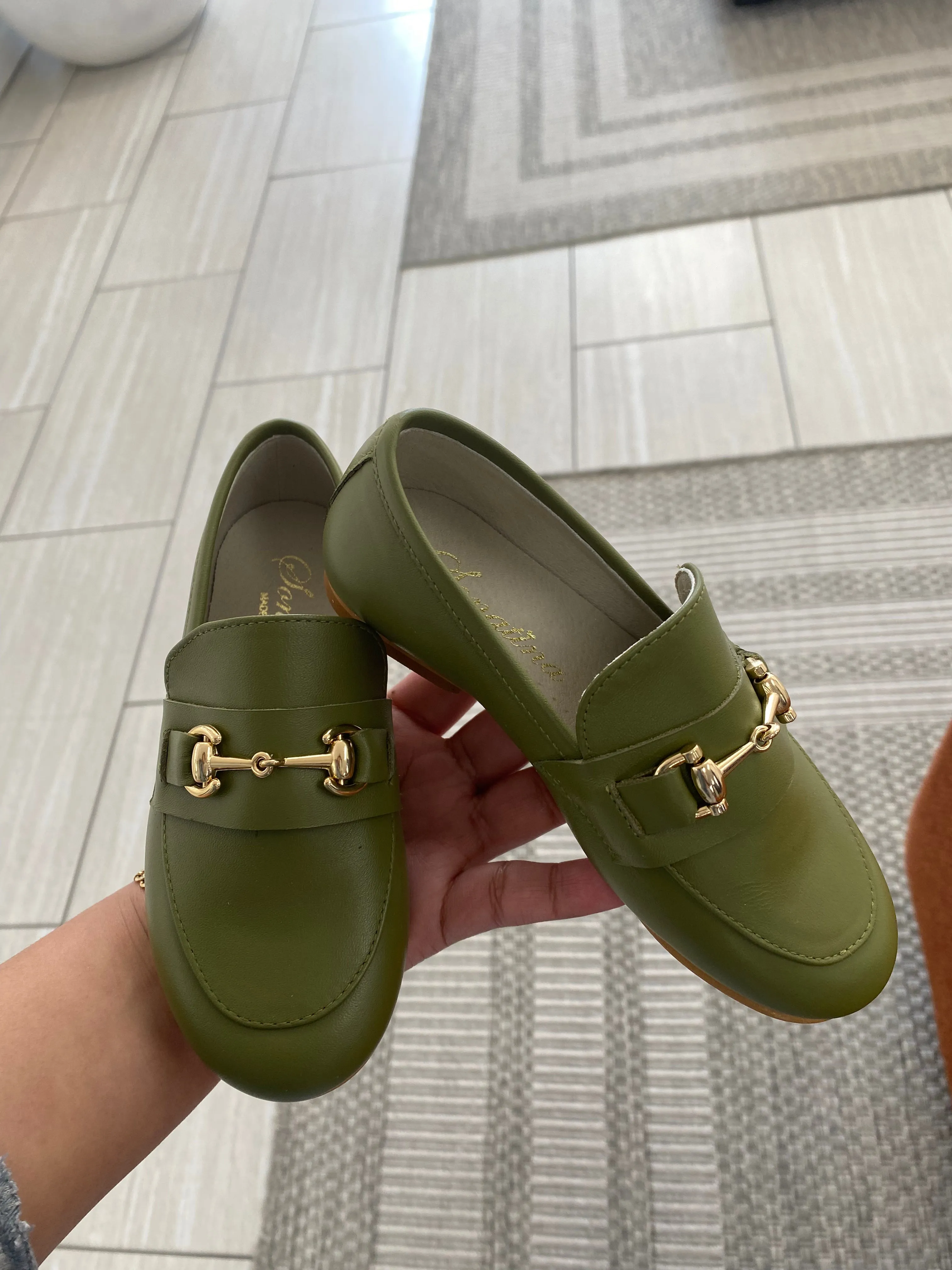 Sonatina Olive Buckle Loafer