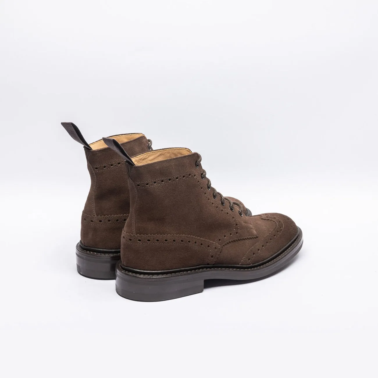 Stivale derby Tricker's Stow in camoscio marrone (Cafè repello suede)