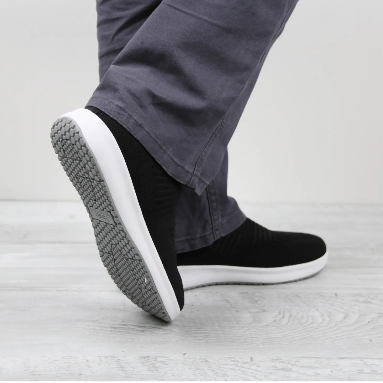 Trident Unisex Sneaker in Black