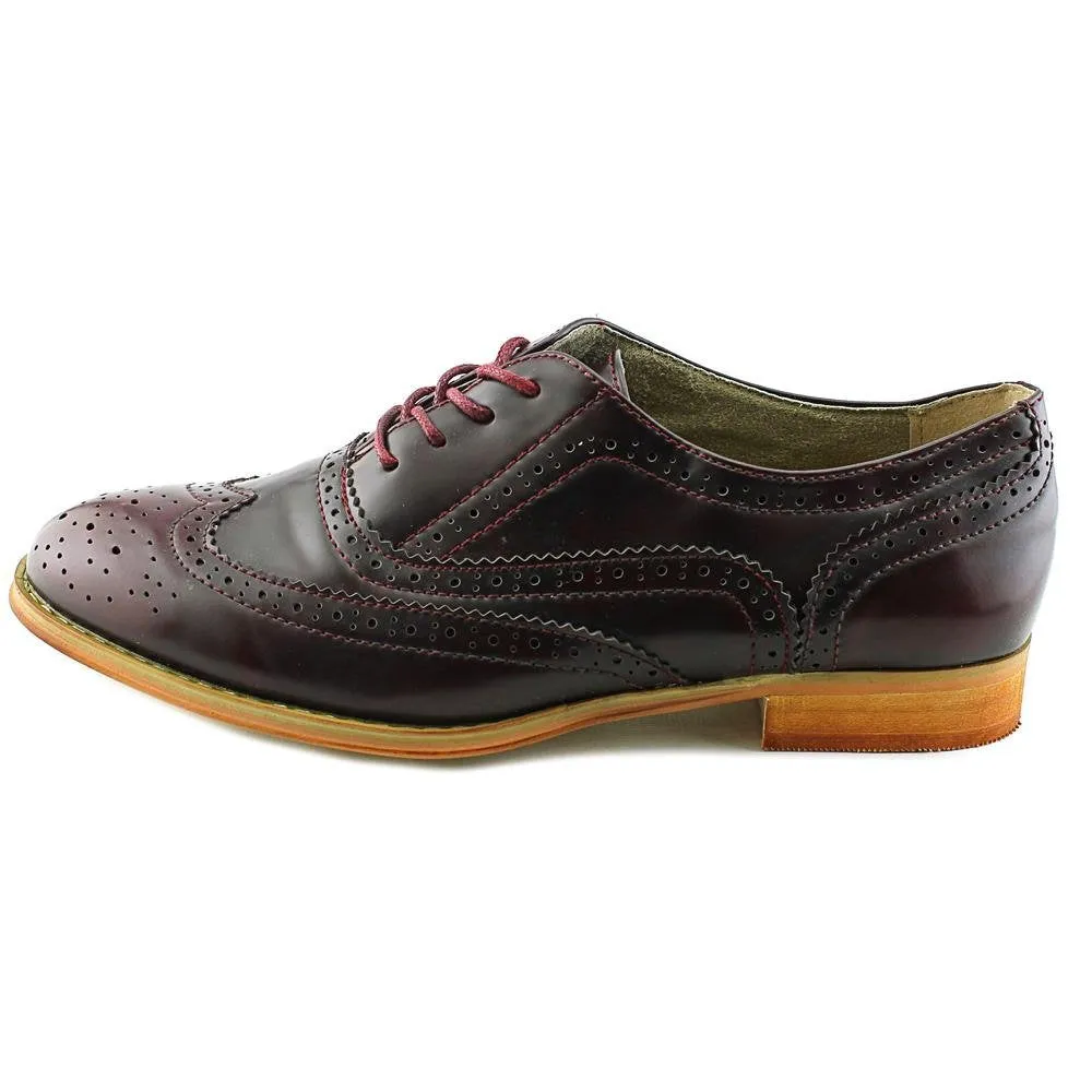 Wanted Shoes Women's Babe Oxford Shoe