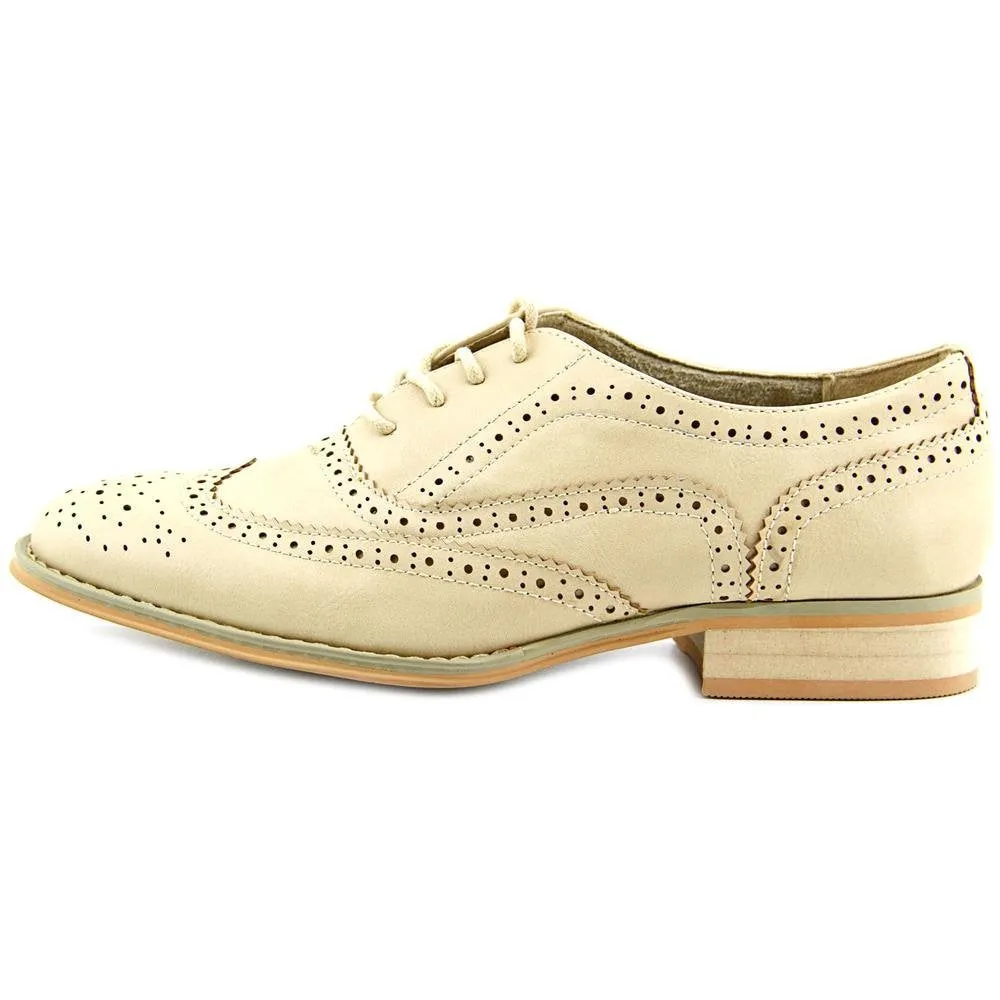 Wanted Shoes Women's Babe Oxford Shoe