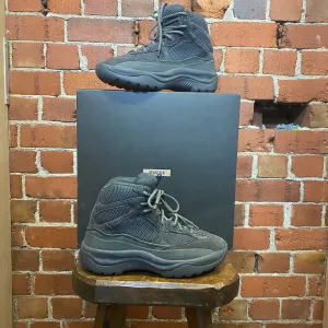 YEZZY SEASON 6 boots